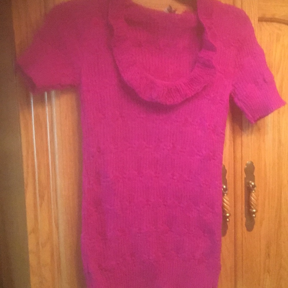 5 Sweaters - Picture 2 of 5